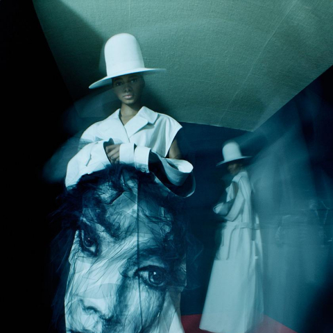 i-D